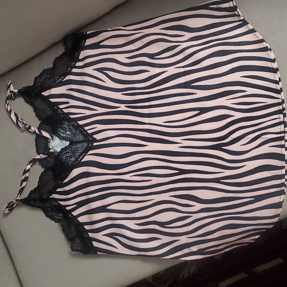 Zebra stripped tank